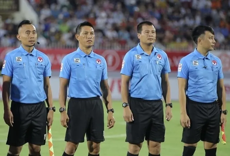 Tìm Hiểu Vai Trò Của Trợ Lý Trọng Tài Bóng Đá Trong Trận Đấu